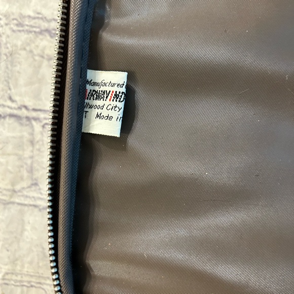 VINTAGE AIRWAY INDUSTRIES MADE IN TAIWAN BROWN/CARMEL NYLON VINYL CARRY BAG - Picture 5 of 11